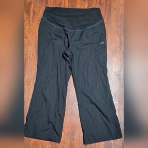 Cherokee maternity Scrub pants size XLsmoke free and pet free home